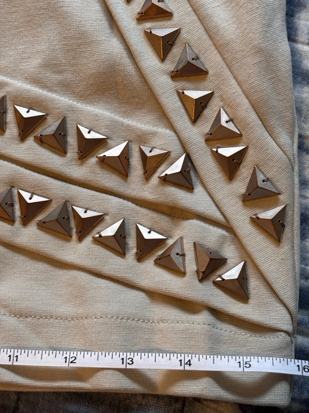 🌸 Wish Australia Women’s Small Embellished Cream Mini Skirt Silver Pyramid Studs